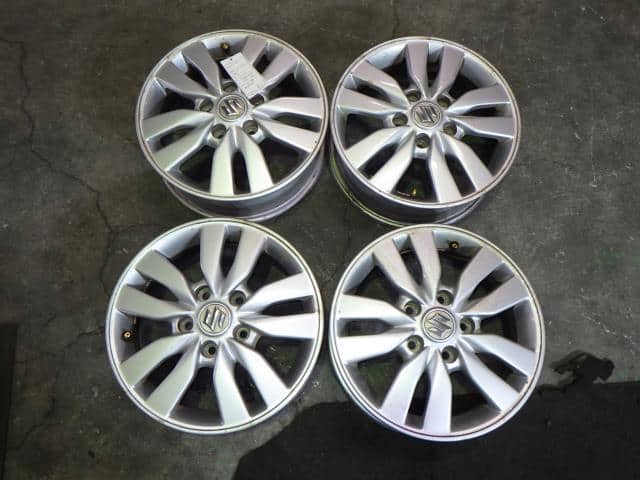 Wheel SUZUKI Landy 2012 DAA-SHC26 — photo 5
