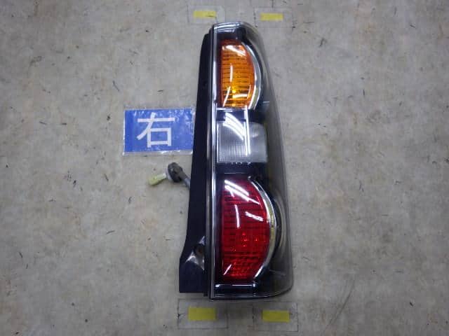 Right Tail Light SUZUKI Wagon R 2008 CBA-MH22S 3565058J10 — photo 1