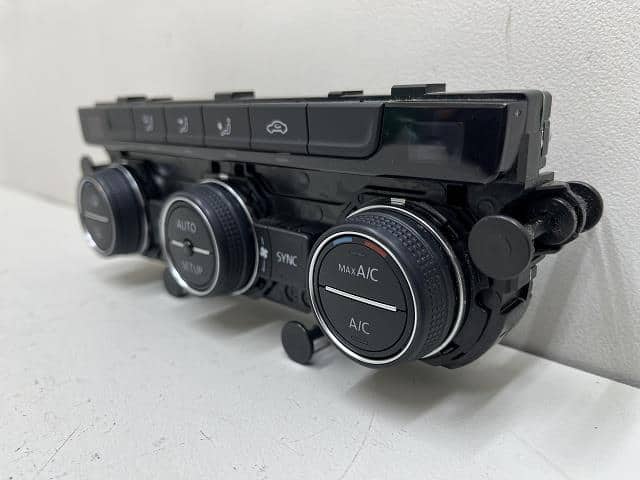 A/C Control Panel VOLKSWAGEN Golf 2013 DBA-AUCJZ 5G0907044BCWZU — photo 3