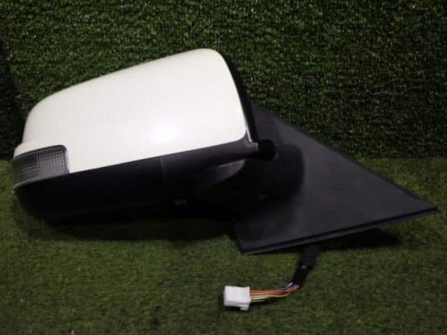 Right Side Mirror NISSAN Serena 2012 DBA-FNC26 — photo 1