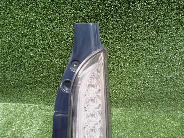 Right Tail Light SUZUKI Spacia 2013 DBA-MK32S — photo 3