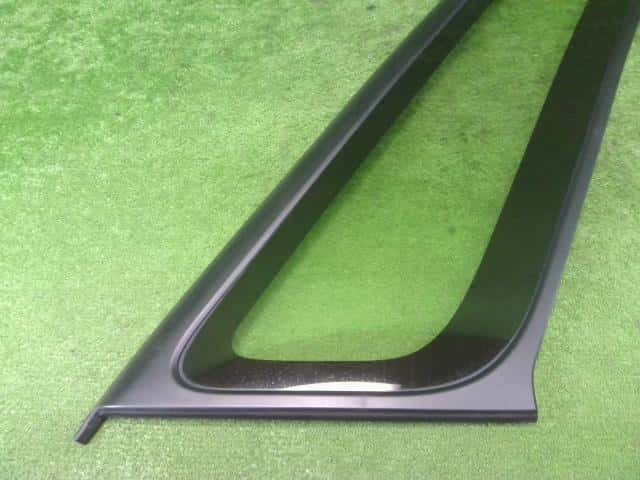Front Side Windshield DAIHATSU Tanto 2014 DBA-LA600S — photo 3