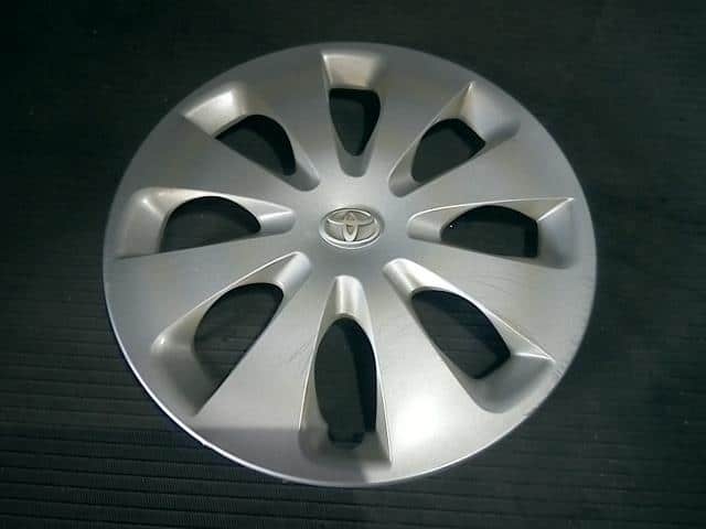 Wheel Cover TOYOTA Aqua 2012 DAA-NHP10 — photo 1