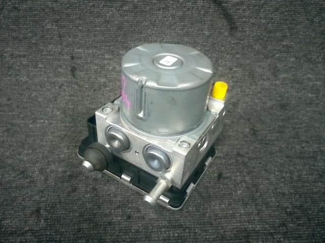 ABS Actuator MITSUBISHI Delica D5 2020 3DA-CV1W — photo 2