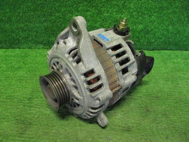 Alternator NISSAN March 2006 DBA-AK12 — photo 1