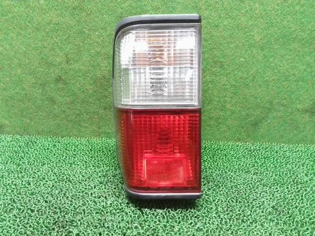 Left Tail Light MITSUBISHI Delica 2004 TC-SK82V — photo 1