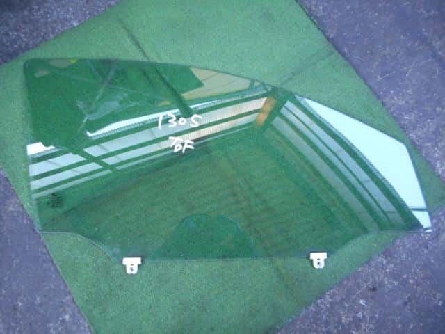 Front Right Door Windshield DAIHATSU Mira 2010 DBA-L275S — photo 1