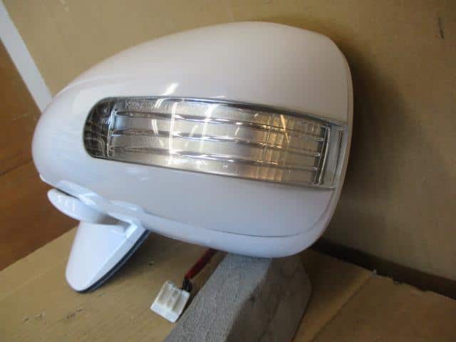 Left Side Mirror TOYOTA Blade 2007 DBA-AZE15 — photo 2