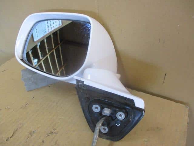 Left Side Mirror TOYOTA Blade 2007 DBA-AZE15 — photo 5