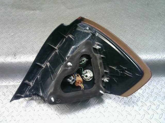 Left Tail Light NISSAN Tiida Latio 2004 DBA-SC11 — photo 4