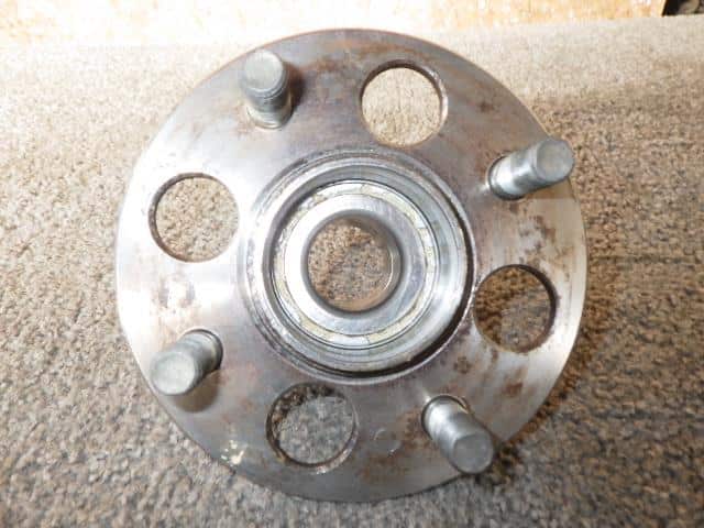 Rear Wheel Hub HONDA Fit 2004 DBA-GD1 — photo 2