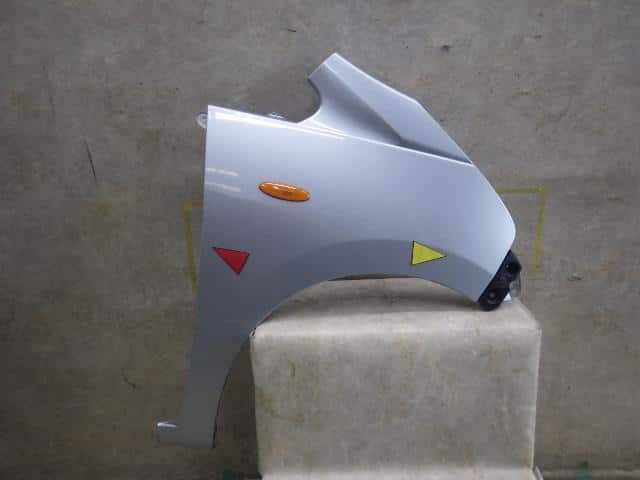 Right Fender Panel DAIHATSU Move 2012 DBA-LA100S — photo 1