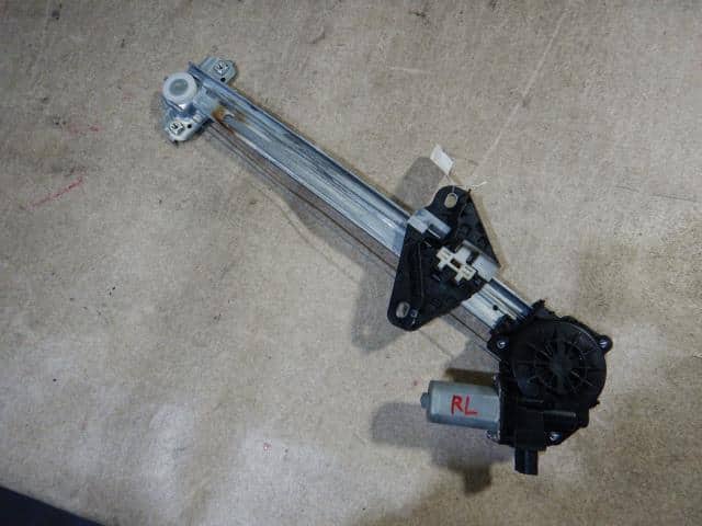 Rear Left Door Regulator HONDA Fit 2010 DBA-GE6 — photo 1
