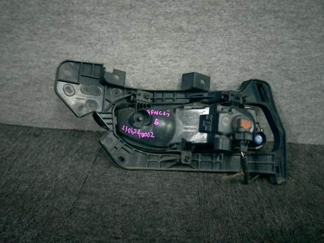 Right Fog Light NISSAN Serena 2017 DAA-GFNC27 — photo 2