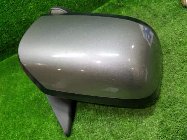 Right Side Mirror NISSAN Nv350 — photo 3