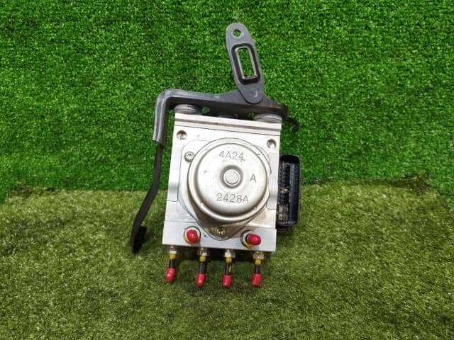 ABS Actuator HONDA Vezel 2014 DAA-RU3 — photo 2