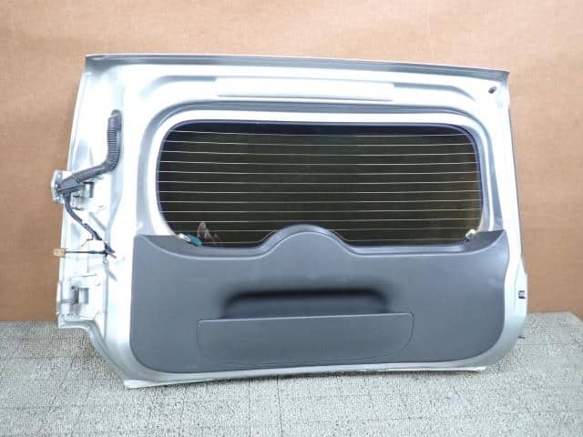 Back Door Assembly NISSAN Cube 2012 DBA-Z12 — photo 7
