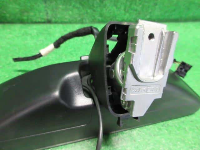 Room Mirror NISSAN Serena 2019 DAA-GFC27 — photo 7