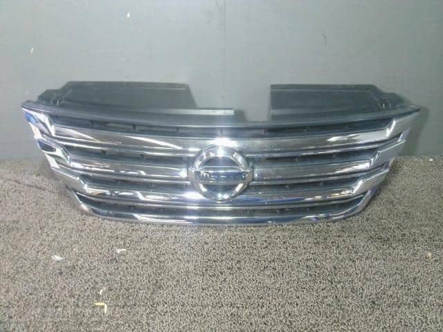 Radiator Grille NISSAN Serena 2014 DAA-HC26 — photo 1