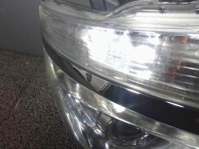 Right Headlight NISSAN Serena 2014 DAA-HC26 — photo 2