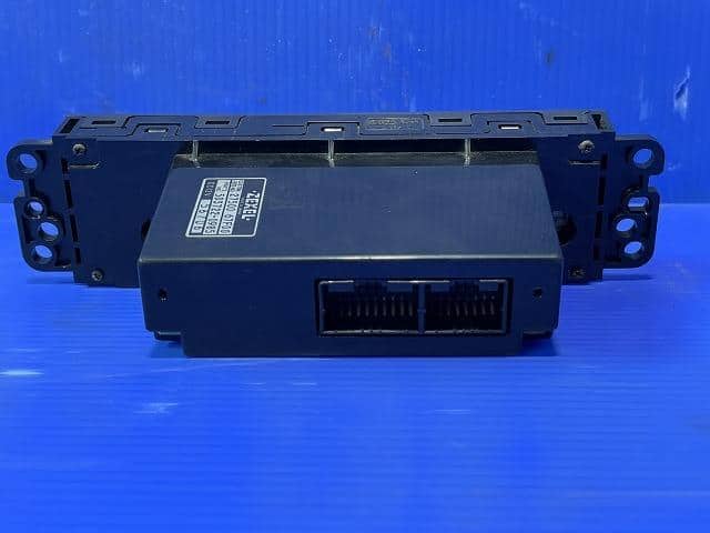 A/C Control Panel NISSAN Silvia 1995 E-S14 2750067F00 — photo 4
