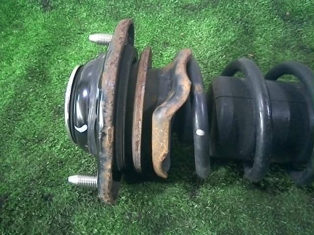 Front Right Strut NISSAN Nt100 clipper 2012 GBD-U72 — photo 2