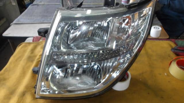 Left Headlight NISSAN Elgrand 2005 CBA-ME51 — photo 1