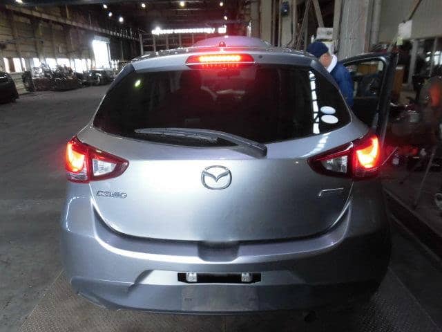 Right Tail Light MAZDA Demio 2015 DBA-DJ3FS D09L51150D — photo 6