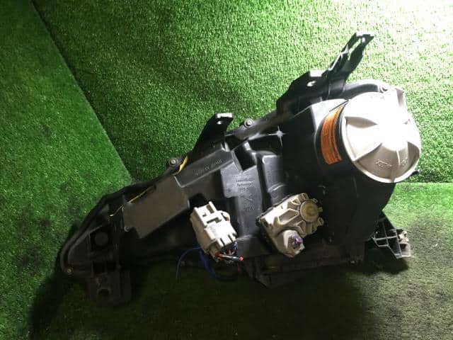 Right Headlight TOYOTA 86 2012 DBA-ZN6 — photo 4