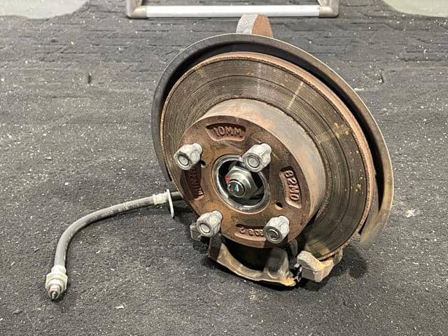 Front Right Knuckle Hub Assembly MITSUBISHI Minicab 2018 HBD-DS17 — photo 2