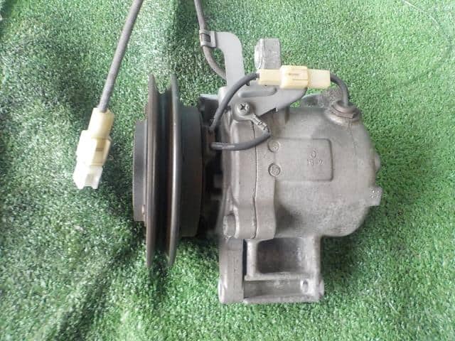 A/C Compressor DAIHATSU Move 2006 DBA-L175S — photo 1