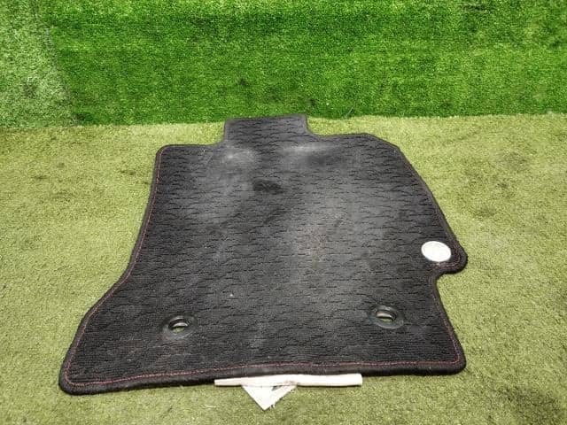 Floor Mat TOYOTA 86 2014 DBA-ZN6 — photo 3