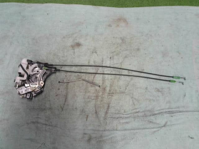 Rear Left Door Lock Actuator MITSUBISHI Outlander 2011 DBA-CW4W — photo 1