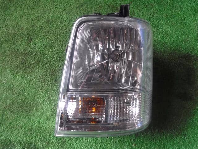 Left Headlight NISSAN Nv100 clipper 2013 HBD-DR64 — photo 1