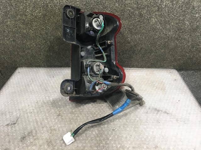 Left Tail Light NISSAN Nv200 vanette 2009 DBF-VM20 — photo 3