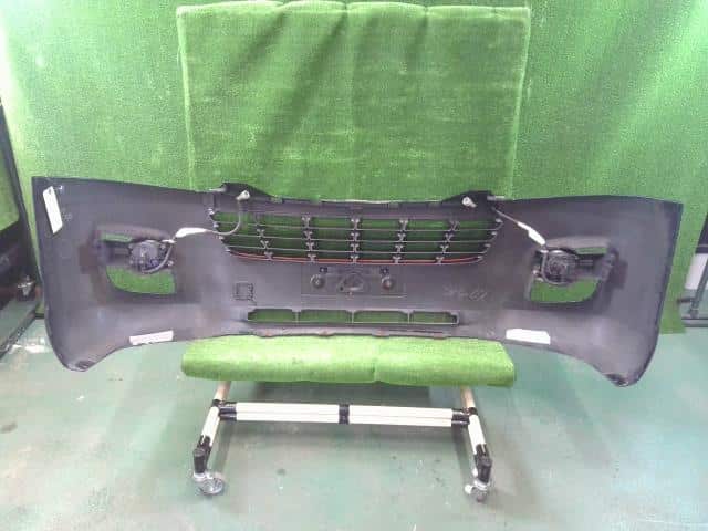 Front Bumper NISSAN Nv350 — photo 2