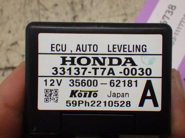Electrical Component HONDA Vezel 2015 DAA-RU3 — photo 2