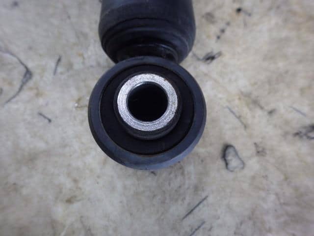 Rear Right Shock Absorber NISSAN Note 2017 DAA-HE12 — photo 4
