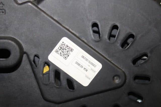 Alternator NISSAN Serena 2014 DAA-HC26 — photo 4