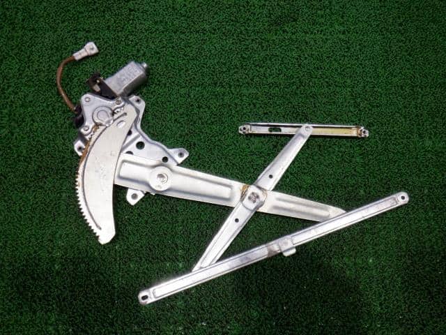 Front Right Door Regulator SUZUKI Jimny 2001 TA-JB23W — photo 2