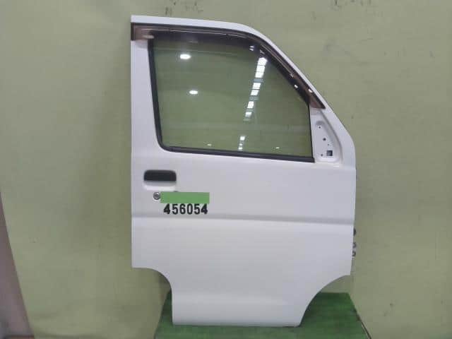 Front Right Door Assembly DAIHATSU Hijet 2010 EBD-S331V — photo 1