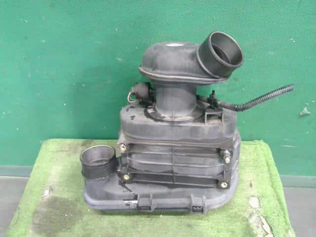 Air Cleaner Assembly ISUZU 2017 TPG-NPR85AN — photo 4