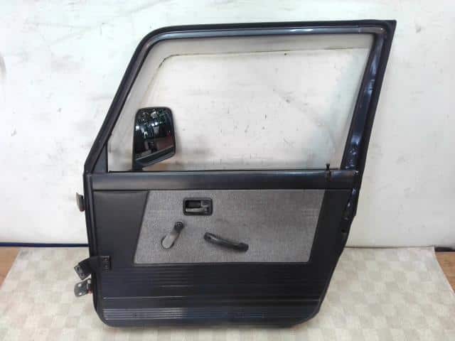Front Right Door Assembly SUZUKI Jimny 1990 M-JA11V 6800180C11 — photo 5