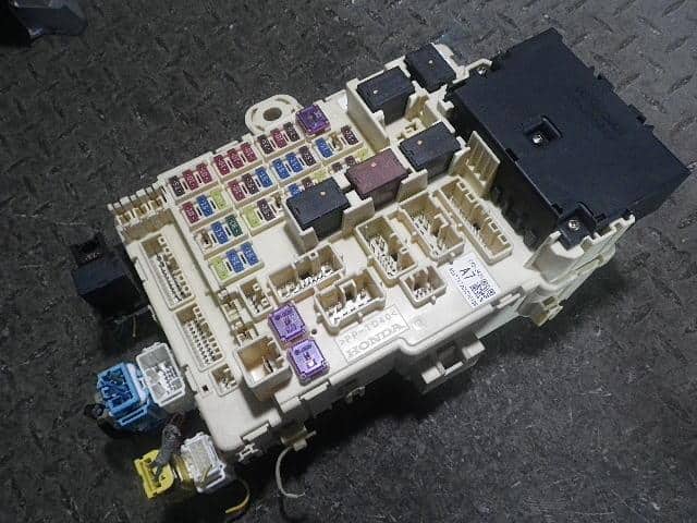 Fuse Box HONDA N BOX 2012 DBA-JF1 — photo 1