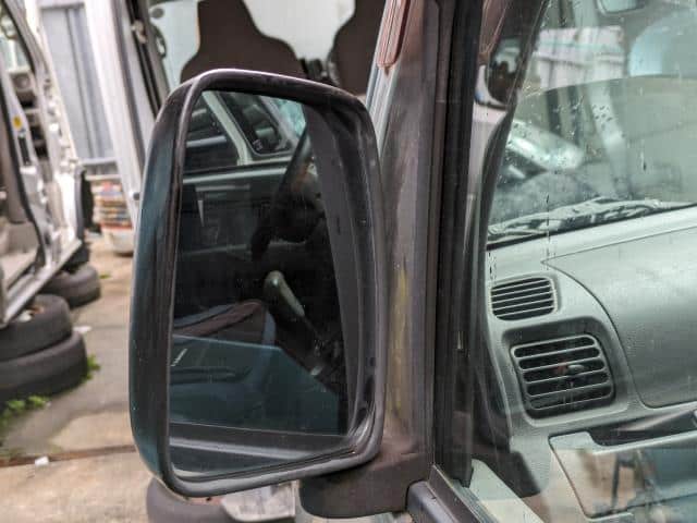 Left Side Mirror DAIHATSU Hijet 2005 LE-S330V — photo 2