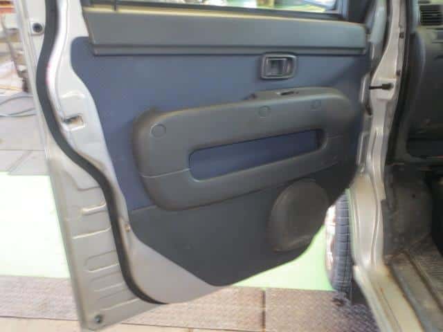 Front Left Door Assembly DAIHATSU Hijet 2005 LE-S330V — photo 5