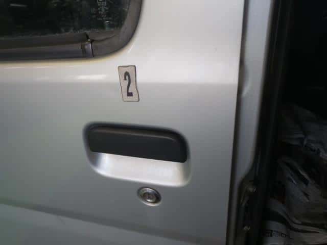 Front Left Door Assembly DAIHATSU Hijet 2005 LE-S330V — photo 3