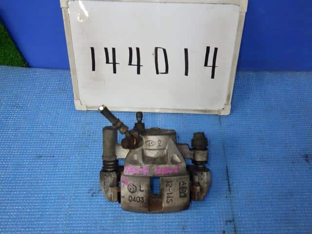 Front Left Caliper DAIHATSU Hijet 2003 LE-S200V — photo 1