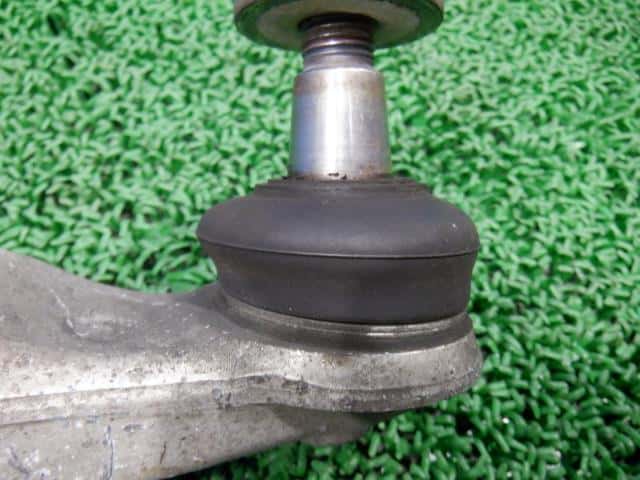 Front Left Lower Control Arm MAZDA Roadstar 2005 CBA-NCEC — photo 3