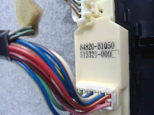 Power Window Switch TOYOTA bB 2007 DBA-QNC21 — photo 4